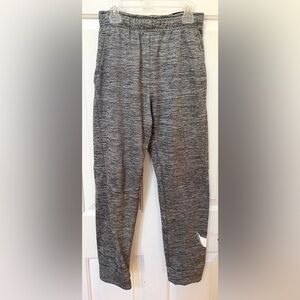 Nike gray Dri-Fit sweatpants size XL (youth)